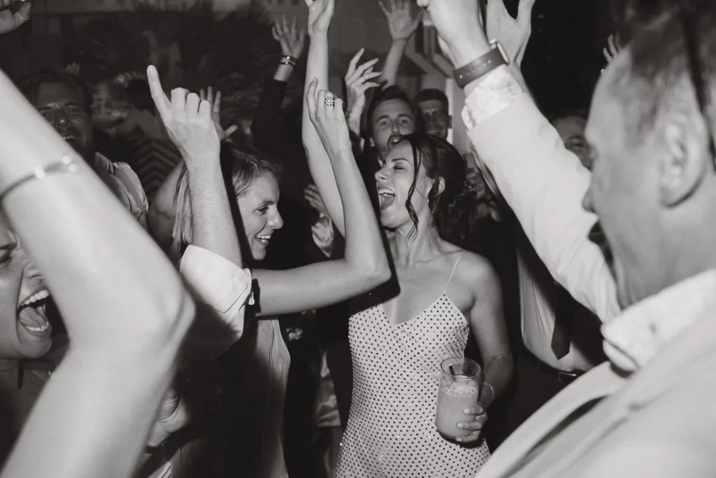 Fiesta de boda de María José y Federico en Puerto Colón - Fotografía de Imagiustudio